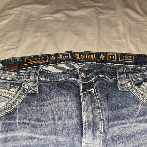 Rock Revival Jeans - Picture 2 of 3